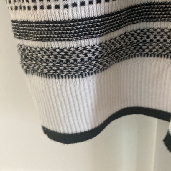 41 Hawthorn Crew Neck Sweater - Picture 6 of 7